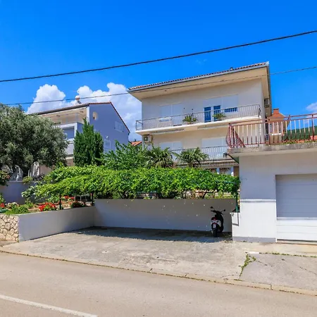 Srebrnjak دْغاماي