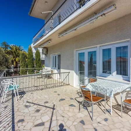 Apartment Srebrnjak Dramalj